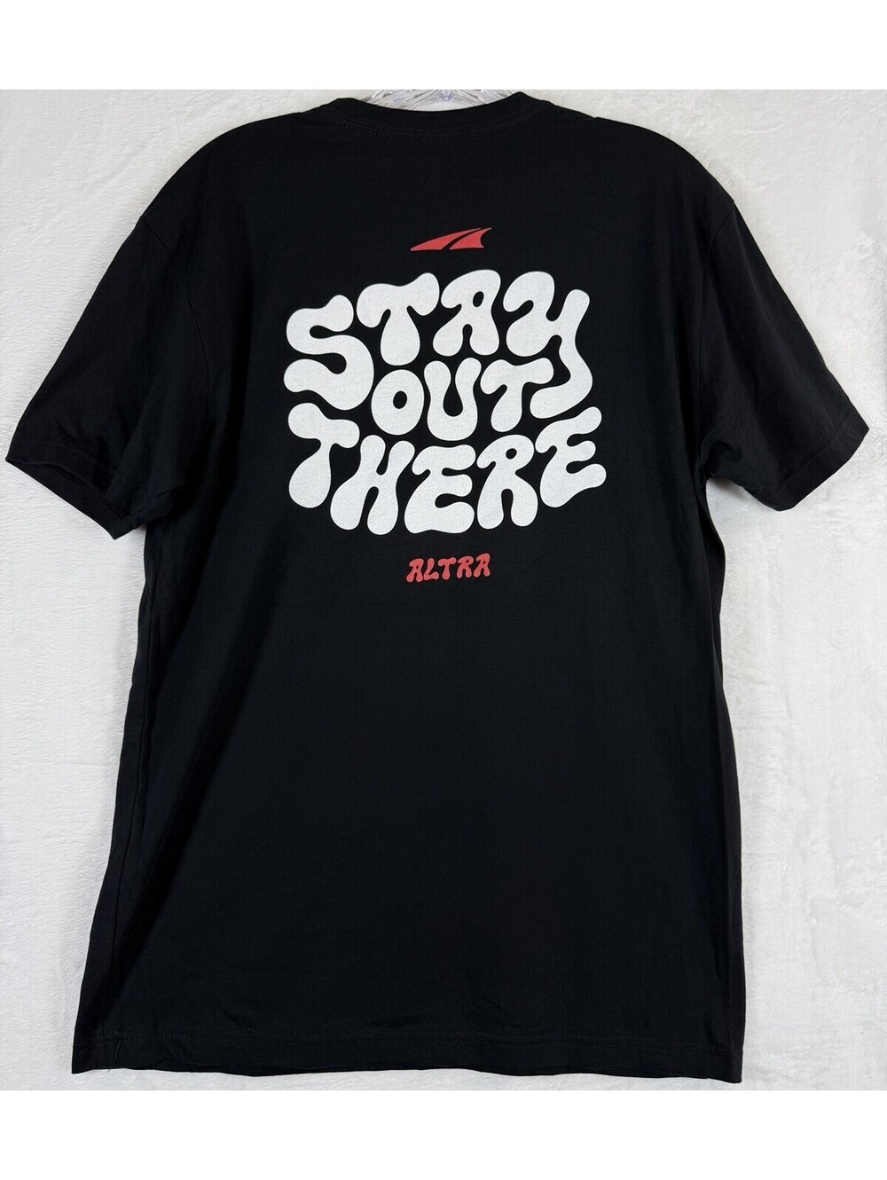 Altra Running T Shirt Men Medium Black Short Sleeve Stay Out There Crew Neck Tee